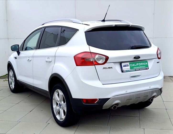 Ford Kuga SUV 2,0 l 120 kw