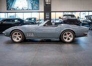 Chevrolet Corvette 2