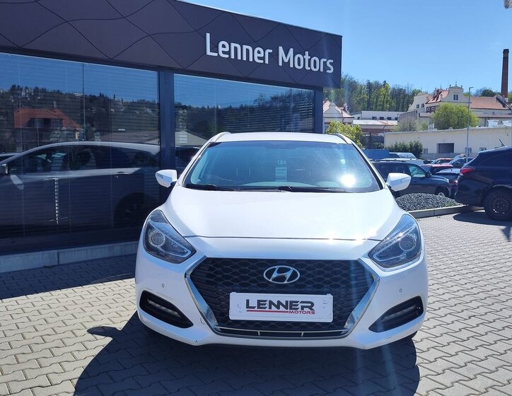 Hyundai i40 Kombi 1,6 l 100 kw