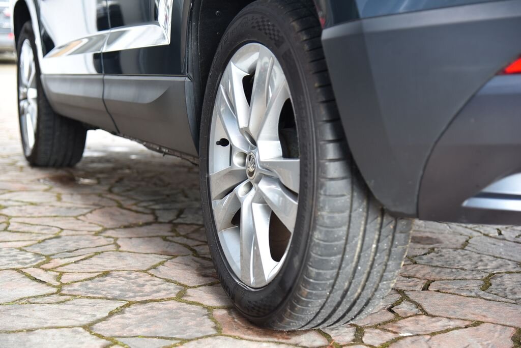 Škoda Karoq SUV 1,5 l 110 kw