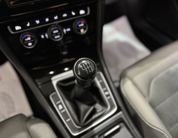 Volkswagen Golf Kombi 2,0 l 110 kw