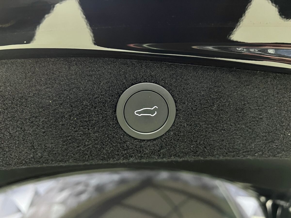 Tesla Model 3 Sedan 0,0 341 kw