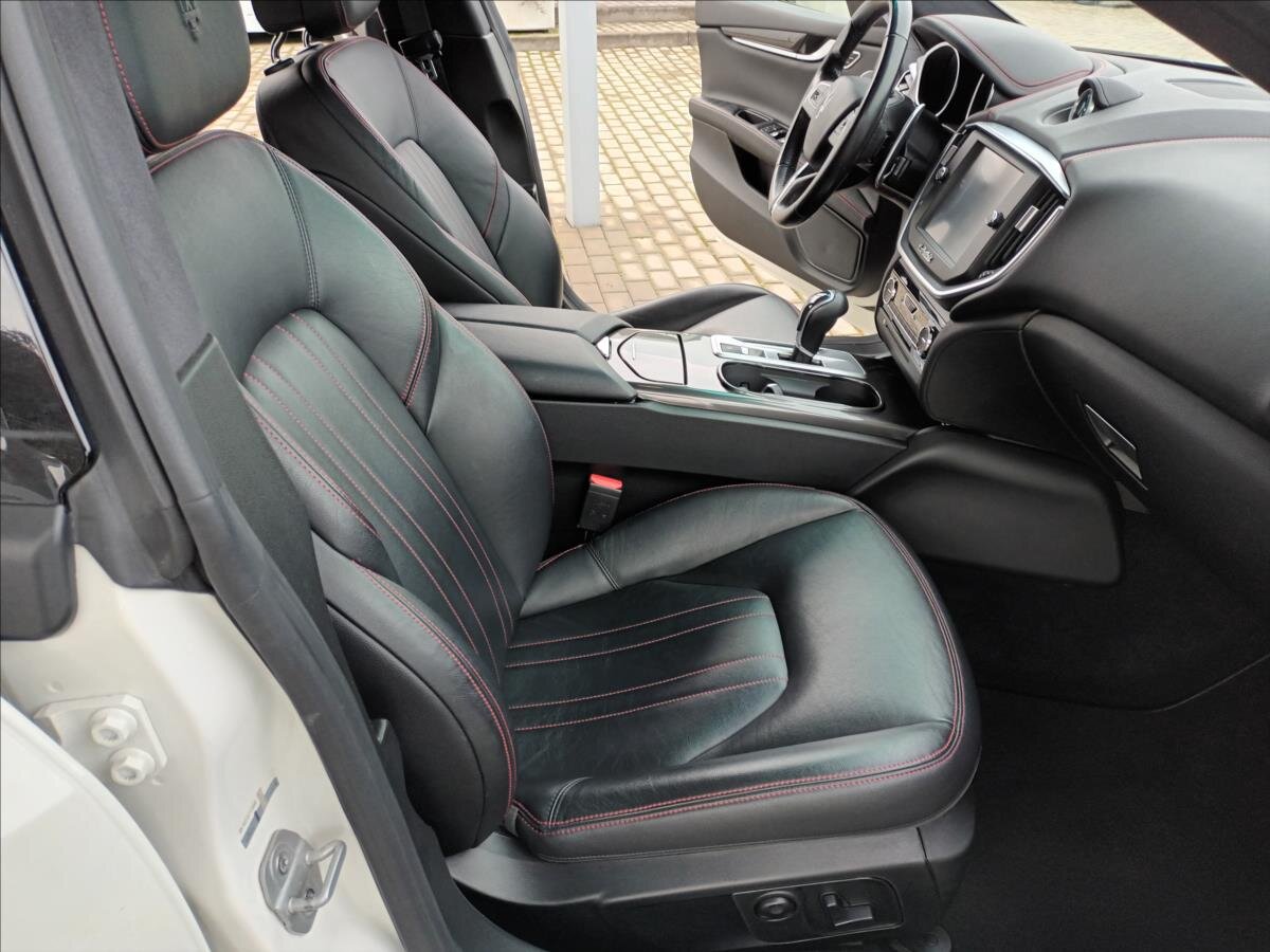 Maserati Ghibli Sedan 3,0 l 243 kw