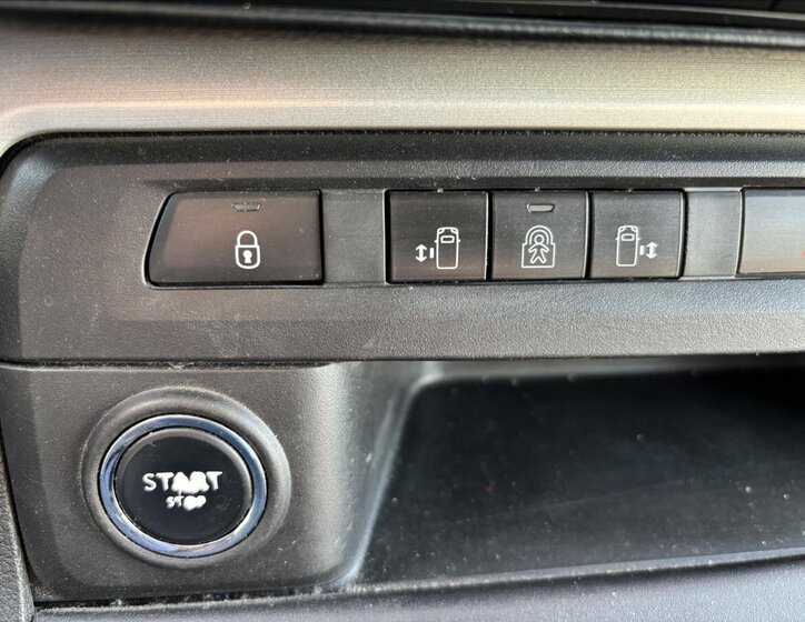 Citroën SpaceTourer MPV 2,0 l 130 kw