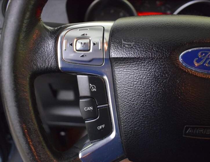 Ford S-MAX MPV 2,5 l 162 kw