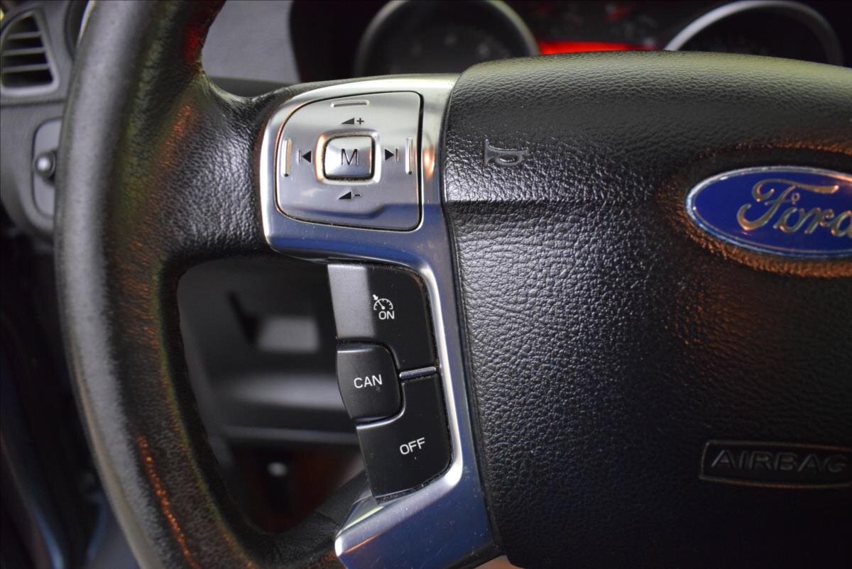 Ford S-MAX MPV 2,5 l 162 kw