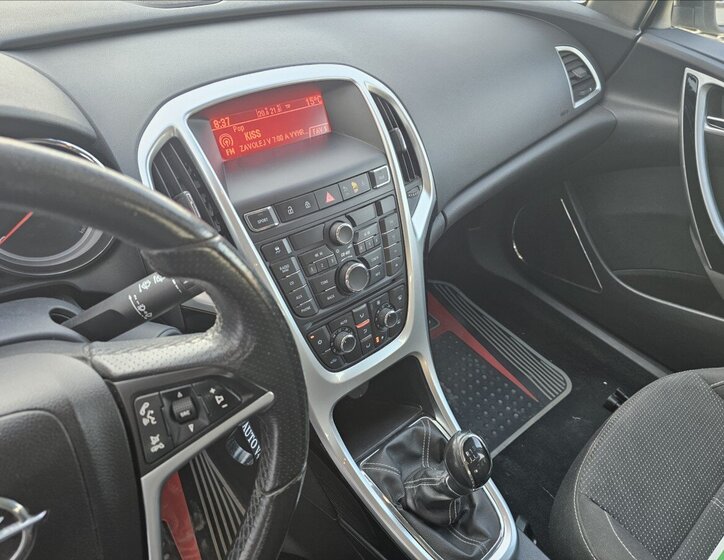 Opel Astra Hatchback 1,6 l 132 kw