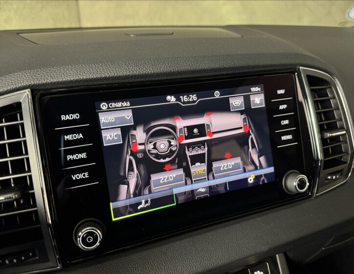 Škoda Karoq SUV 1,5 l 110 kw