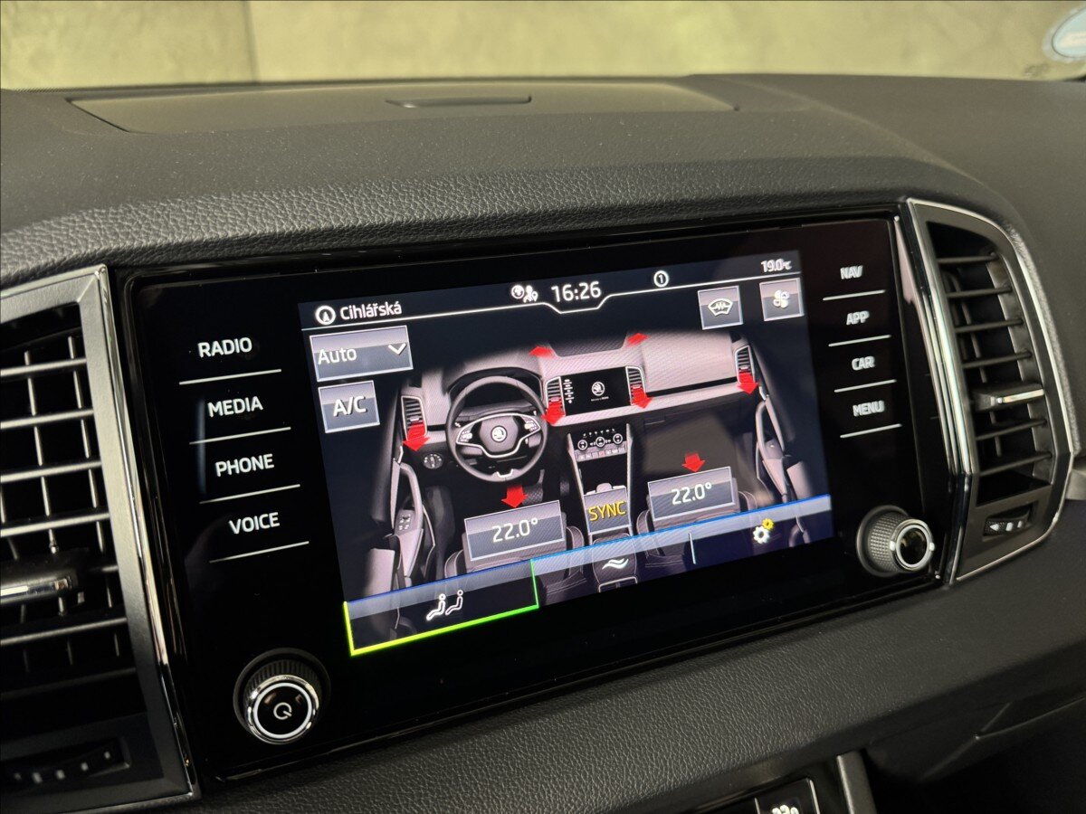 Škoda Karoq SUV 1,5 l 110 kw