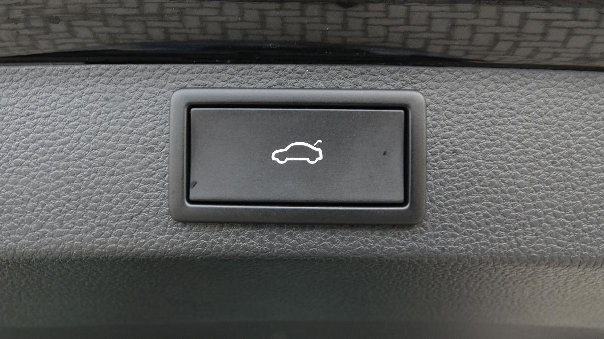 Škoda Karoq SUV / Terénní 1,5 l 110 kw