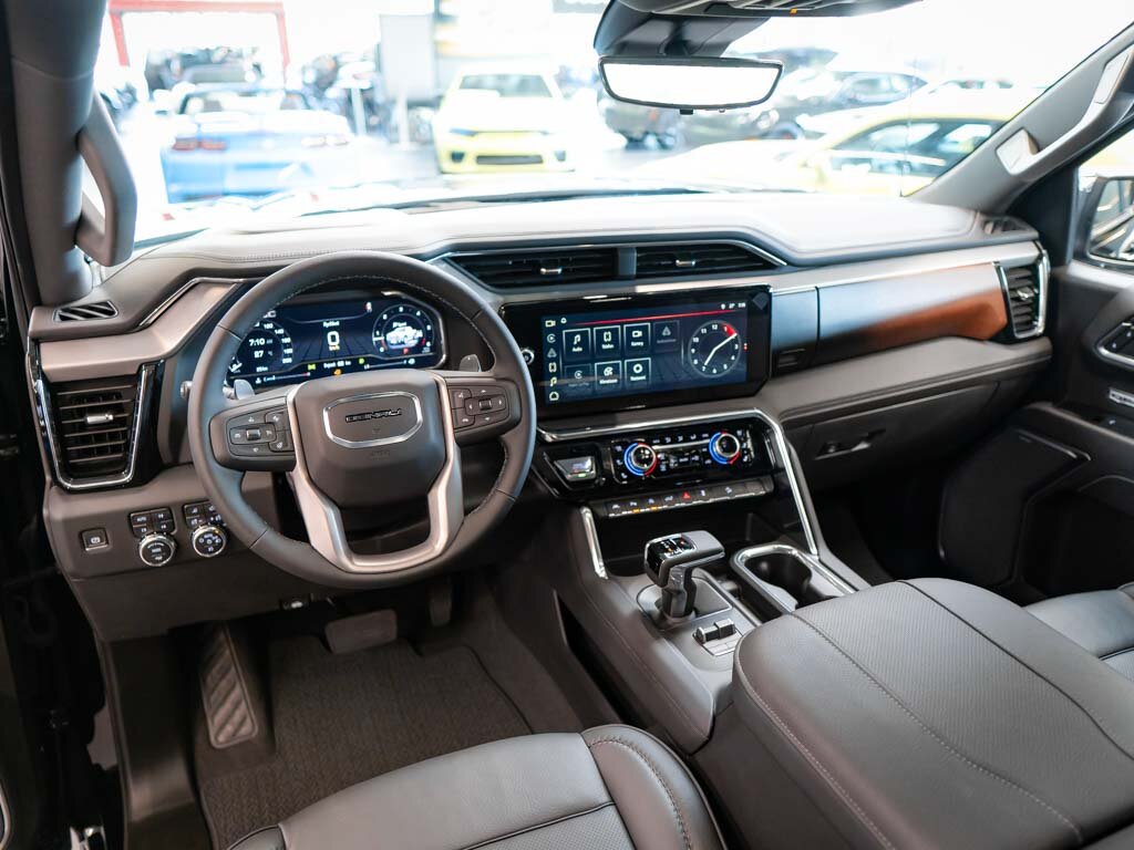 GMC Sierra Pick-up 6,2 l 313 kw