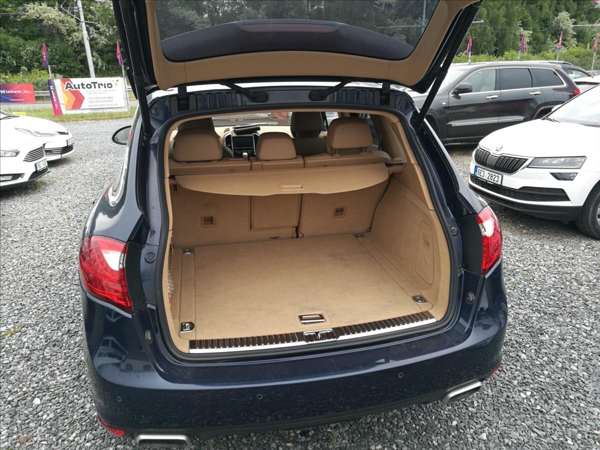 Porsche Cayenne Kombi 3,0 l 180 kw