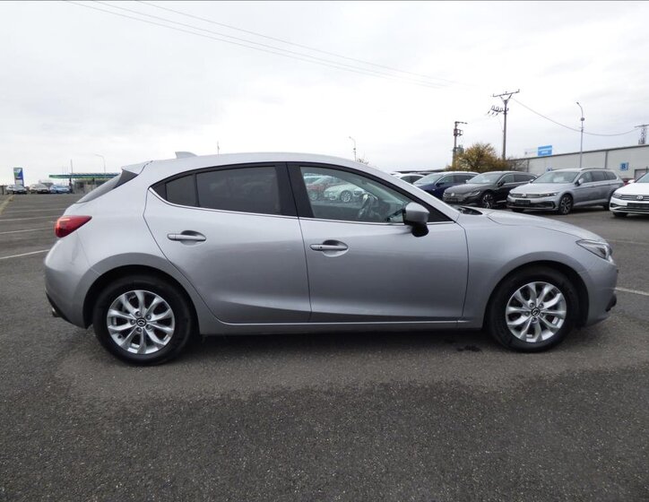 Mazda 3 Hatchback 2,0 l 121 kw