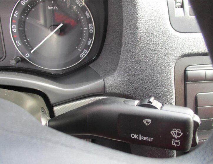 Škoda Octavia Sedan / Limuzína 1,6 l 75 kw