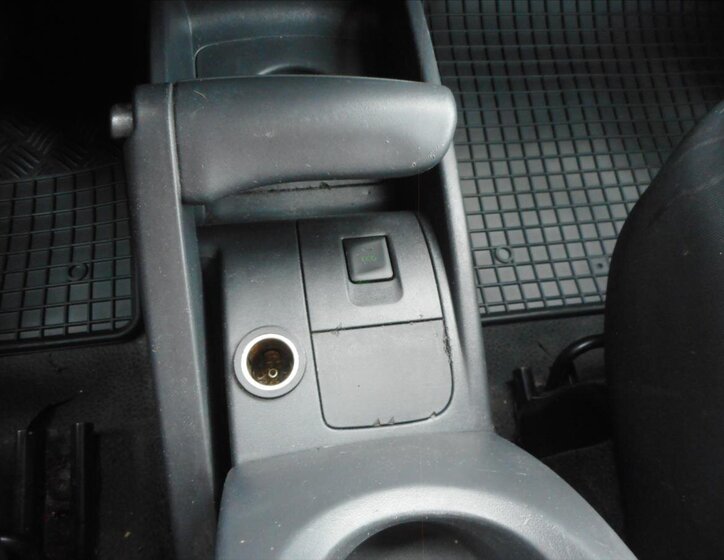 Renault Kangoo Pick-up 1,5 l 66 kw