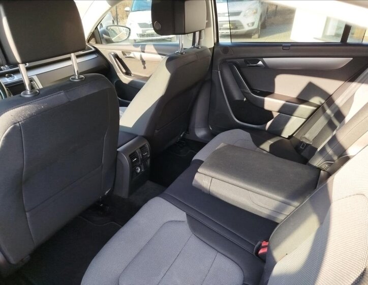 Volkswagen Passat Ostatní 1,4 l 90 kw