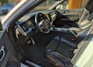 Volvo XC60 SUV / Terénní 2,0 l 140 kw