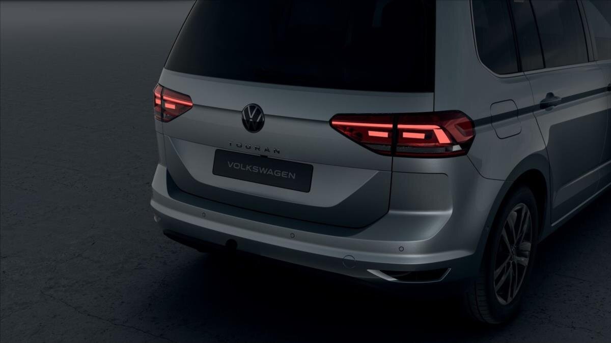 Volkswagen Touran MPV 1,5 l 110 kw