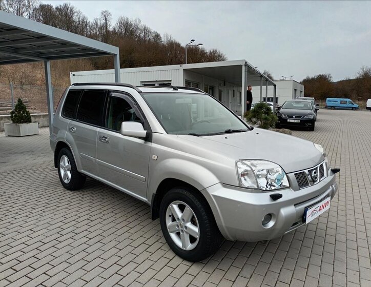 Nissan X-Trail SUV / Terénní 2,5 l 121 kw