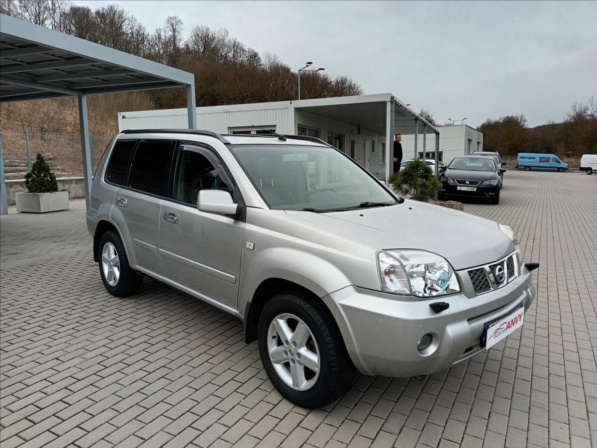 Nissan X-Trail SUV / Terénní 2,5 l 121 kw