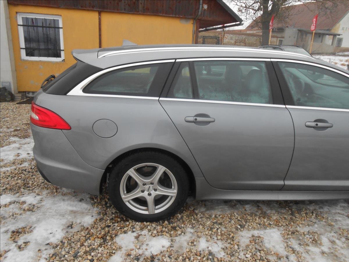 Jaguar XF Kombi 2,2 l 147 kw