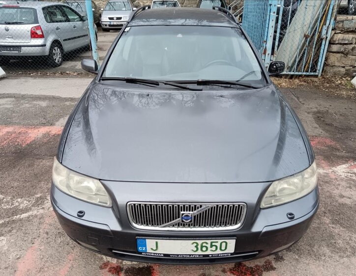 Volvo V70 1