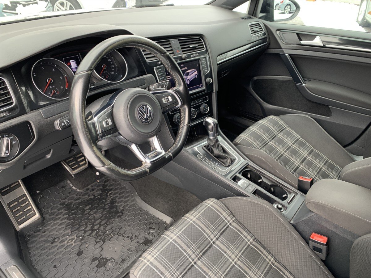 Volkswagen Golf Kombi 2,0 l 135 kw