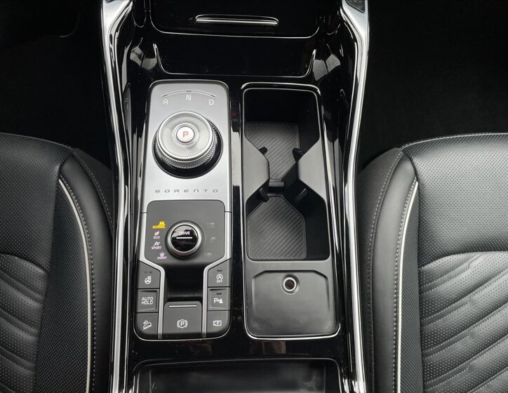 KIA Sorento SUV / Terénní 2,2 l 142 kw