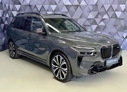 BMW X7 SUV / Terénní 4,4 l 390 kw