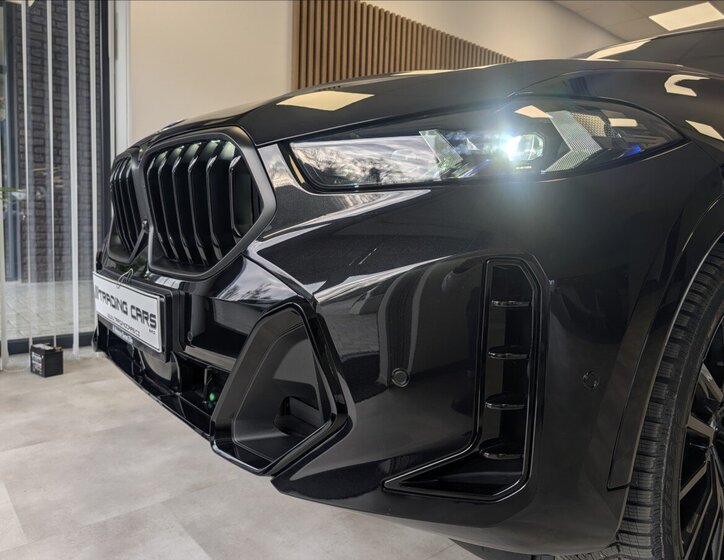 BMW X6 Sedan 3,0 l 210 kw