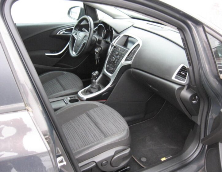 Opel Astra Hatchback 1,7 l 96 kw