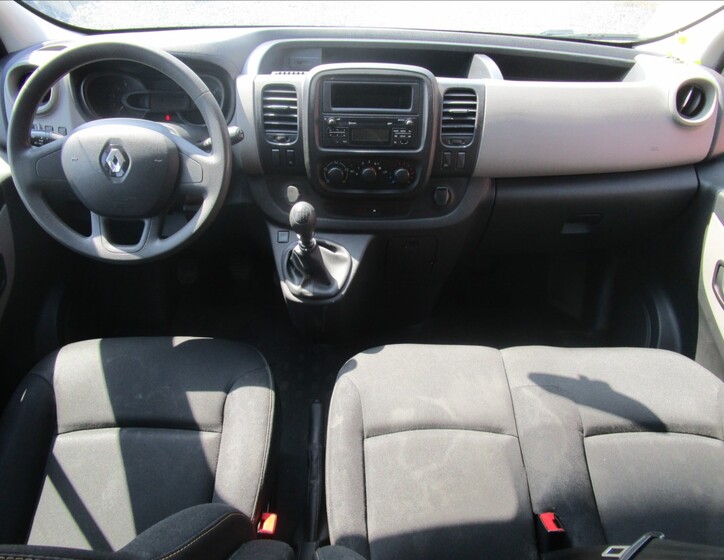 Renault Trafic 7