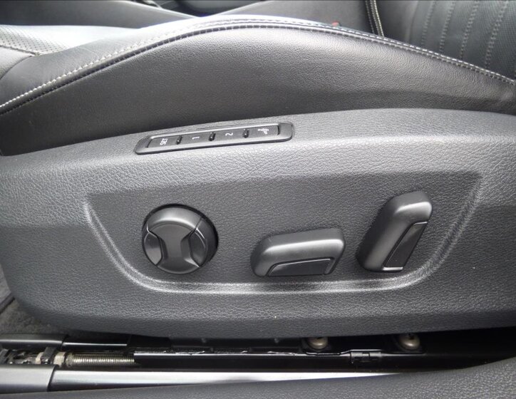 Škoda Superb Kombi 2,0 l 110 kw