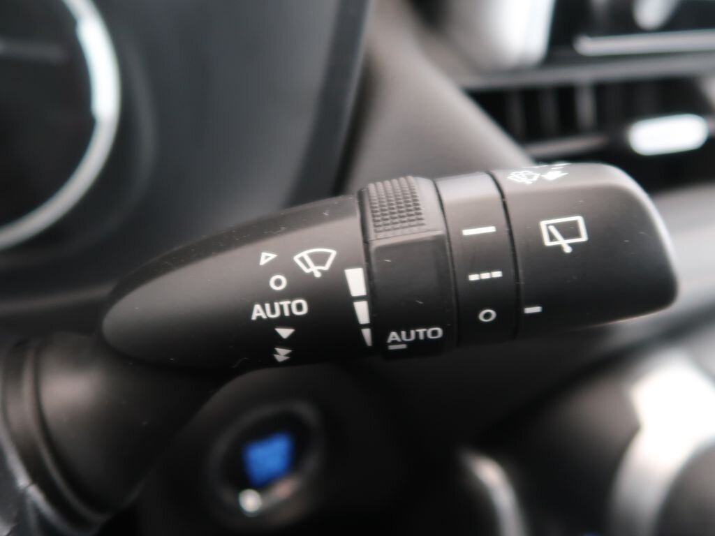 Toyota RAV4 SUV 2,0 l 129 kw