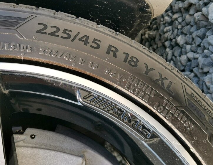 Mercedes-Benz Třídy C Kabriolet 2,0 l 180 kw