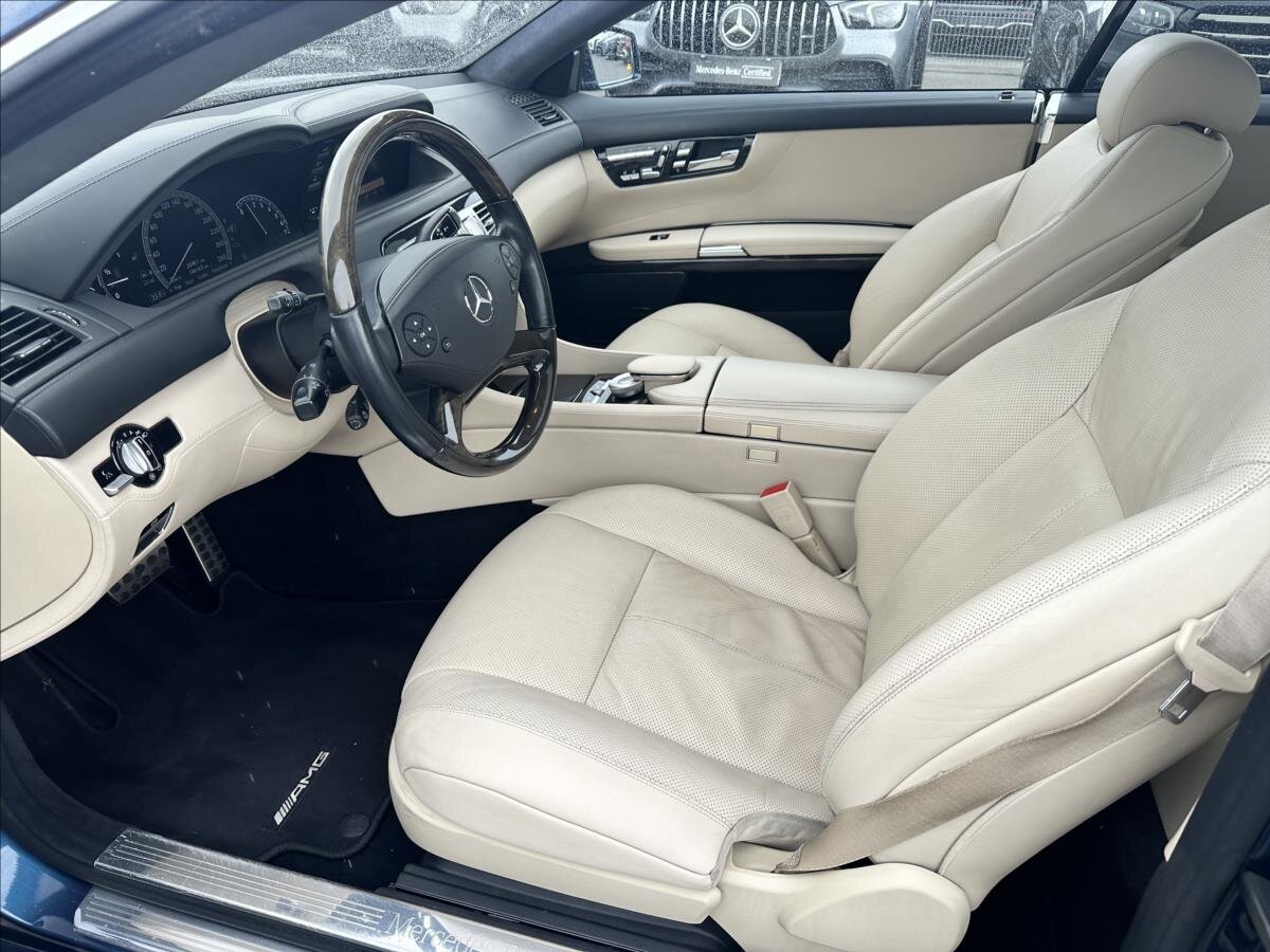 Mercedes-Benz CL Kupé 4,7 l 320 kw