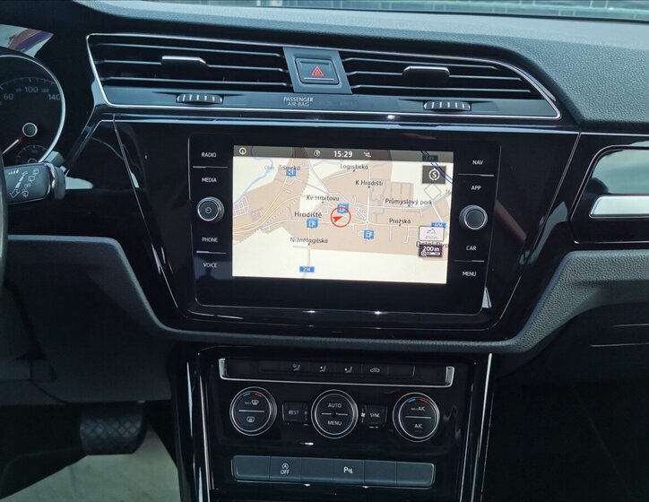 Volkswagen Touran MPV 1,6 l 85 kw