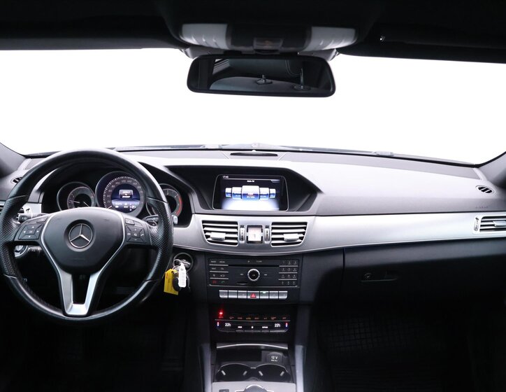 Mercedes-Benz Třídy E 31