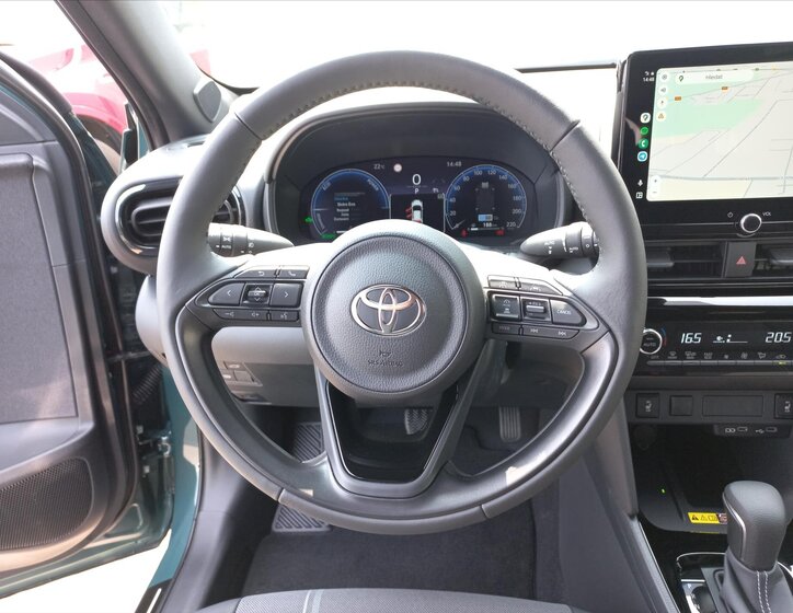 Toyota Yaris Cross 15