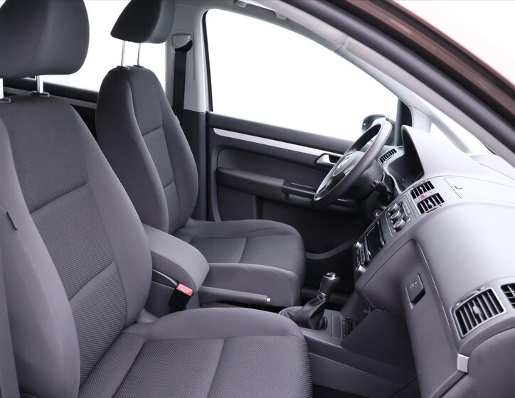 Volkswagen Touran MPV 1,6 l 77 kw