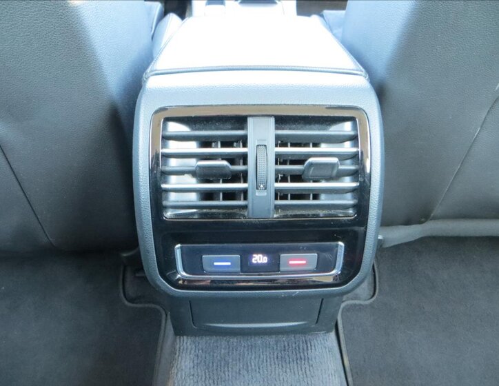 Volkswagen Passat Kombi 2,0 l 140 kw