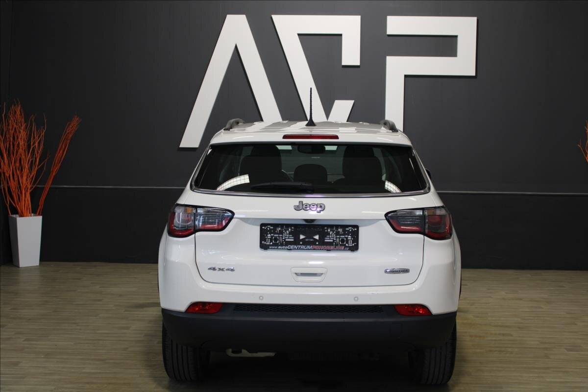 Jeep Compass SUV / Terénní 2,0 l 103 kw