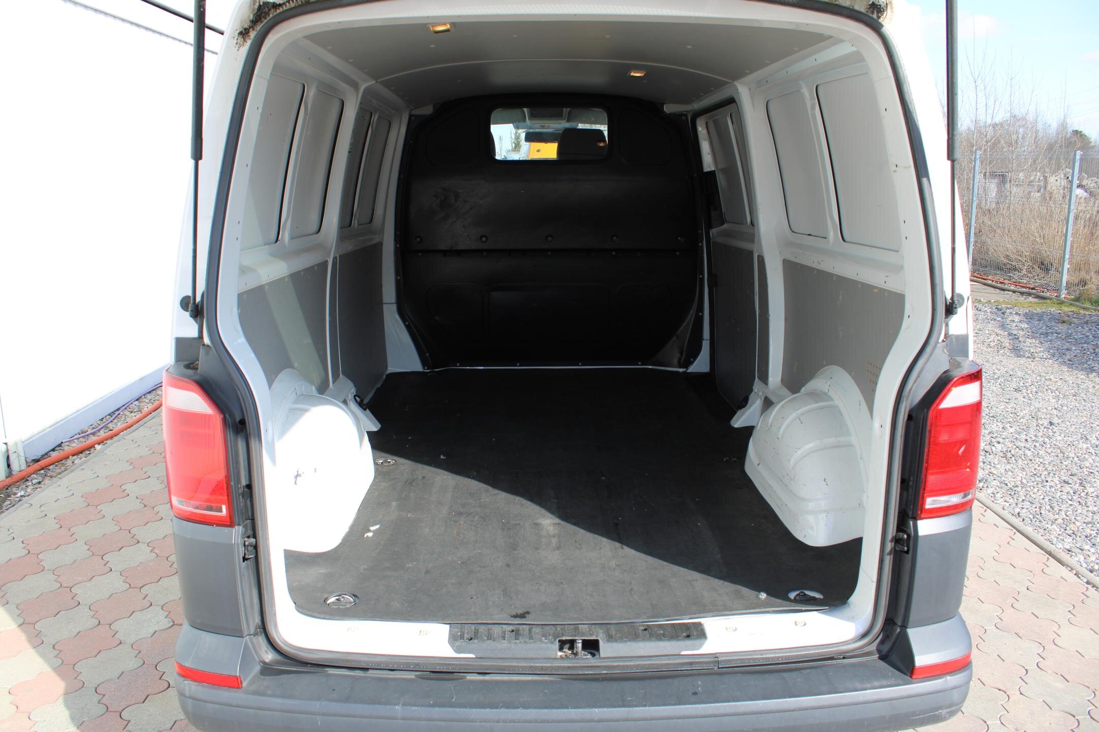 Volkswagen Transporter Užitková 2,0 l 110 kw