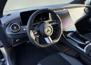 Mercedes-Benz EQE 9