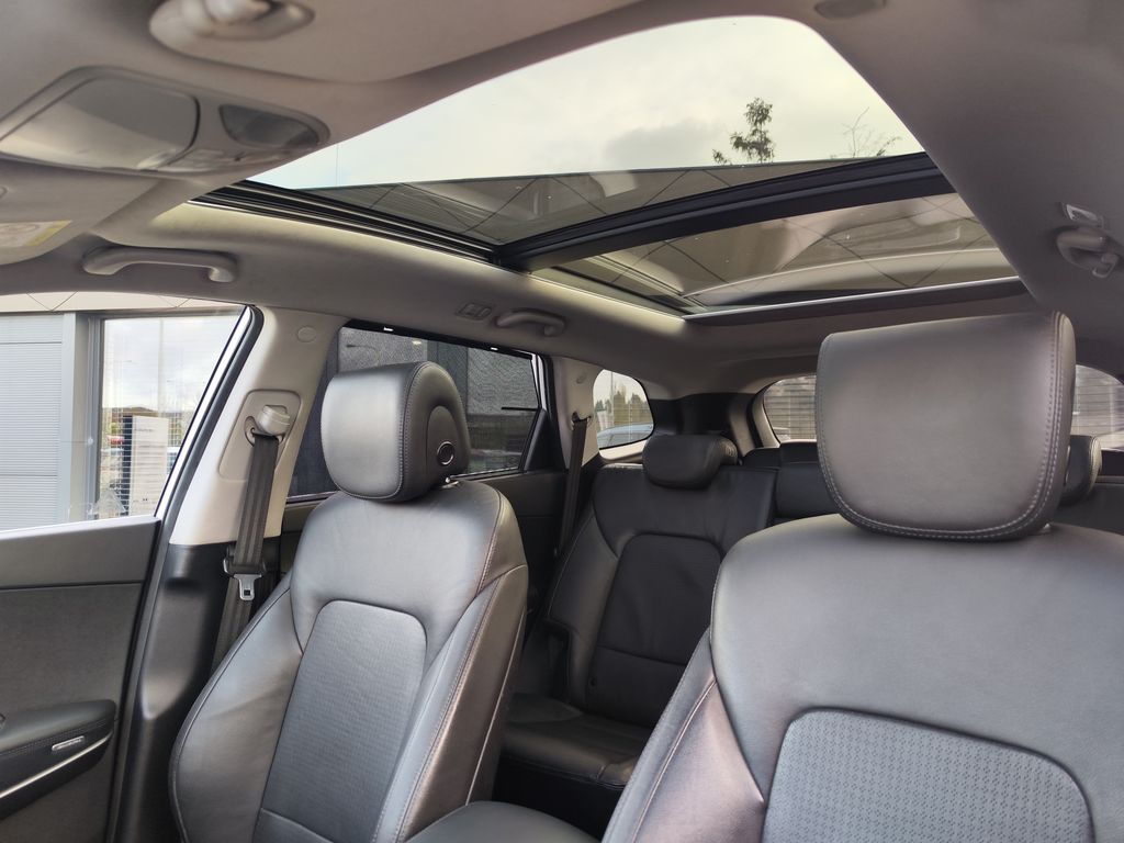 Hyundai Grand Santa Fe