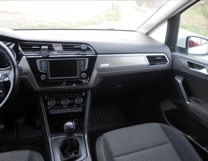 Volkswagen Touran Kombi 2,0 l 110 kw
