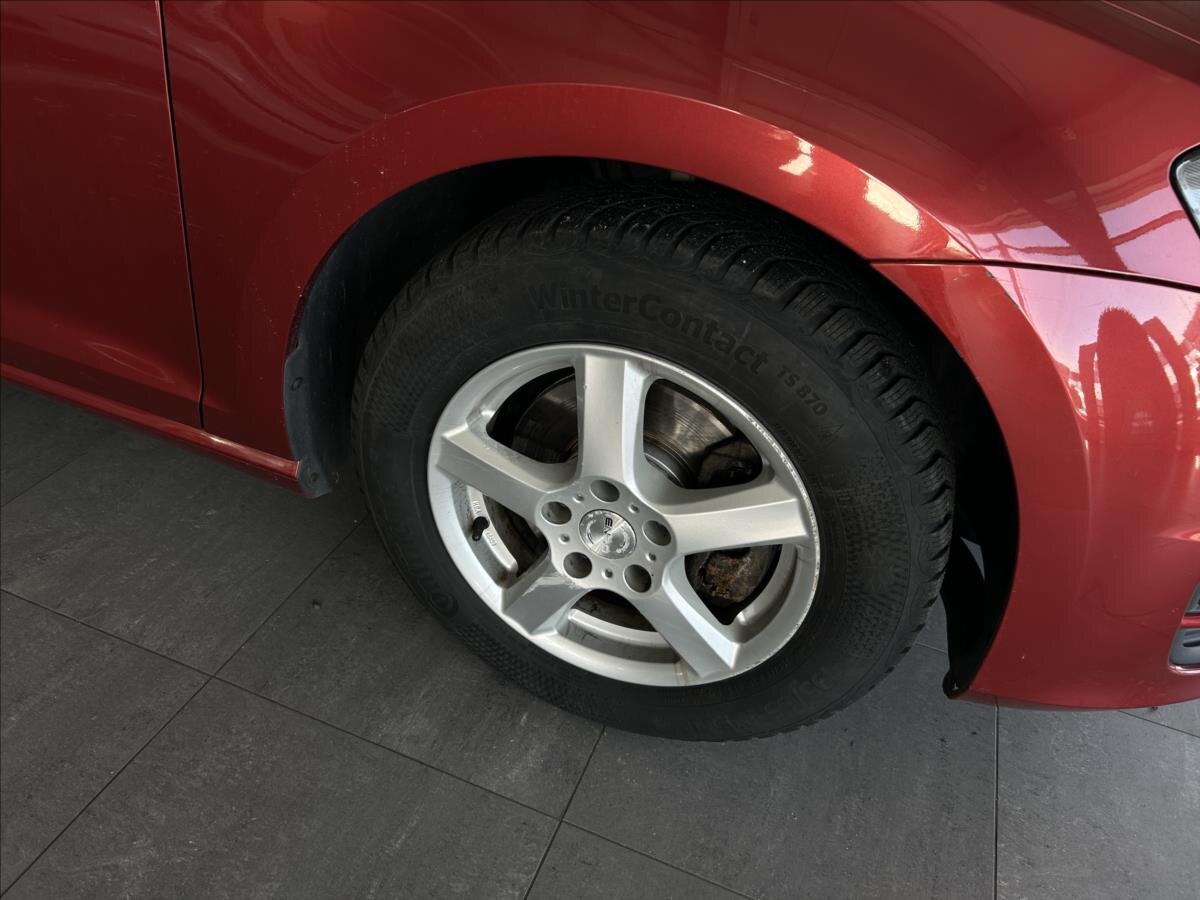 Volkswagen Golf Hatchback 1,2 l 77 kw