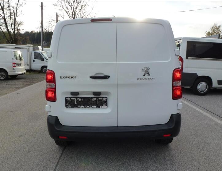 Peugeot Expert 8
