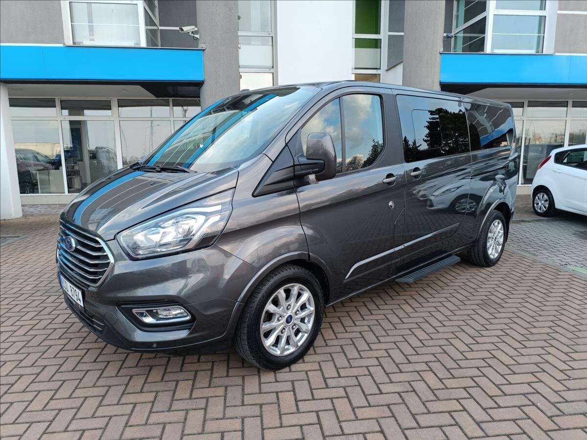 Ford Tourneo Custom MPV 2,0 l 125 kw
