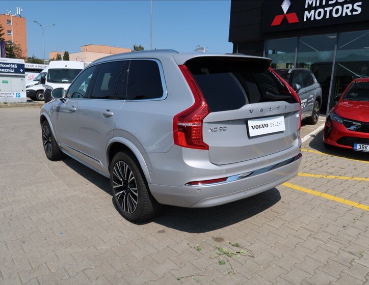Volvo XC90 6